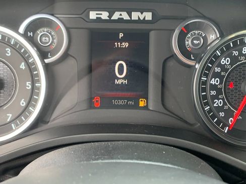 Used 2025 RAM 1500 Big Horn AWD/4WD image 30