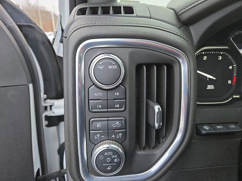 Used 2023 GMC Sierra 2500 Denali w/ Technology Package image 27