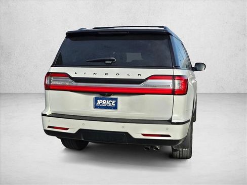 Used 2020 Lincoln Navigator Reserve w/ Luxury Package image 5