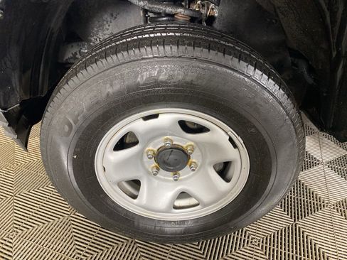 Used 2022 Toyota Tacoma SR image 24