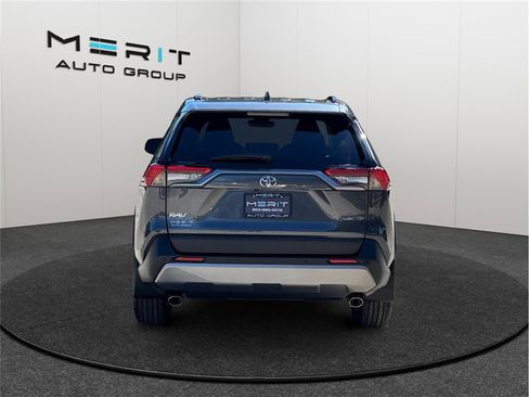 Used 2024 Toyota RAV4 Limited image 8