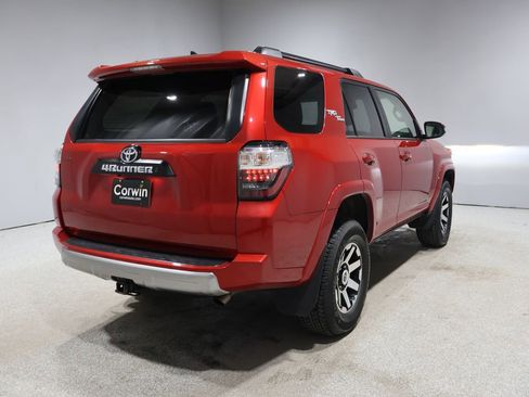 Used 2022 Toyota 4Runner TRD Off-Road Premium image 2