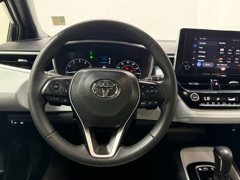 Used 2024 Toyota Corolla SE FWD image 16