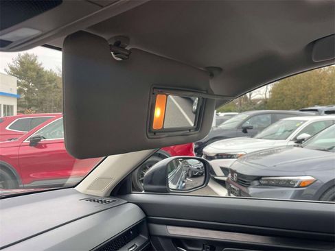 Certified 2025 Honda CR-V EX image 32