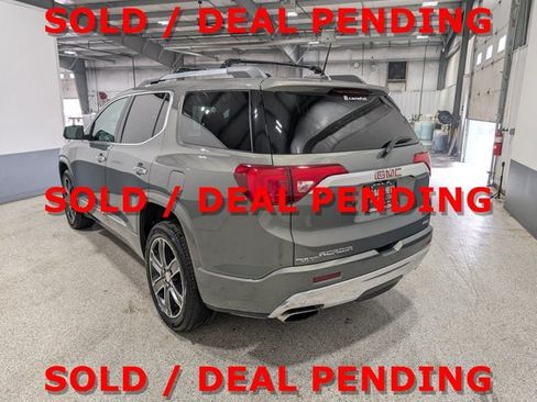 Used 2018 GMC Acadia Denali w/ Technology Package AWD/4WD image 5