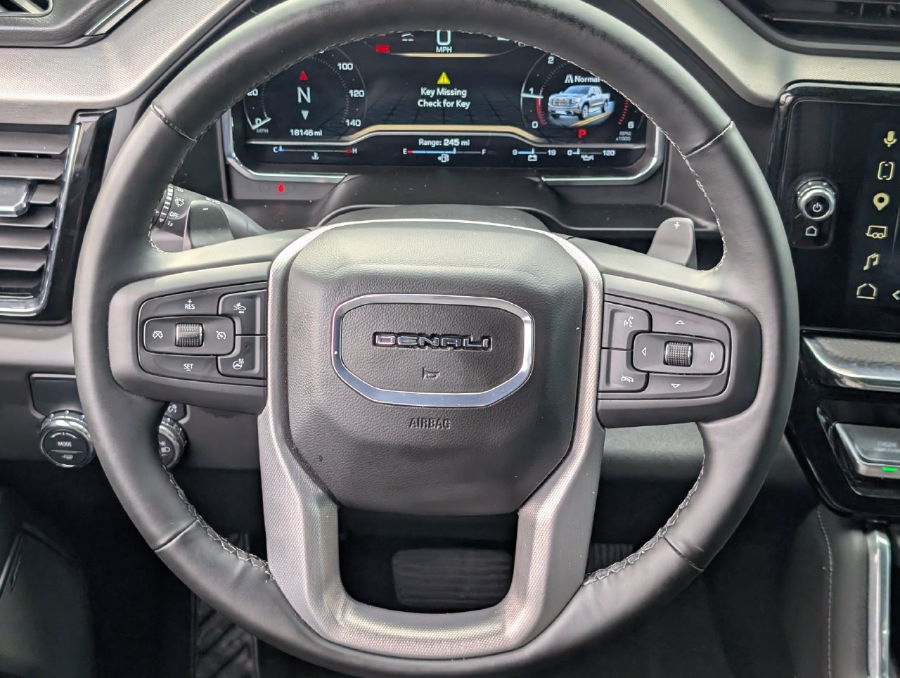 Used 2025 GMC Sierra 1500 Denali w/ Technology Package RWD image 11
