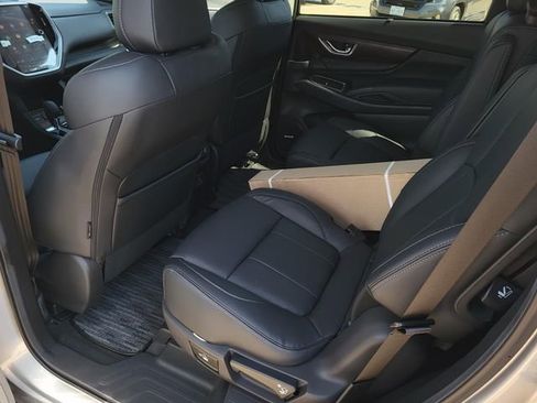 New 2025 Subaru Ascent Touring image 15