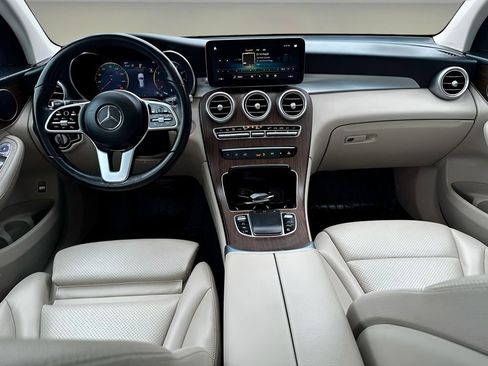 Used 2022 Mercedes-Benz GLC 300 4MATIC image 21