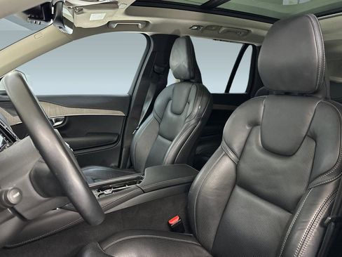 Used 2022 Volvo XC90 T6 Inscription w/ Advanced Package image 5