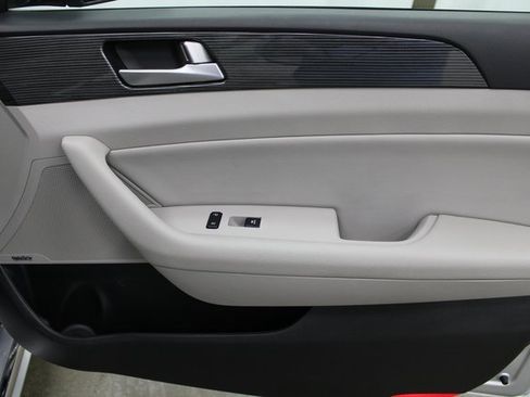 Used 2019 Hyundai Sonata Limited w/ Ultimate Package 02 image 26