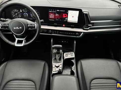 Used 2025 Kia Sportage SX image 16