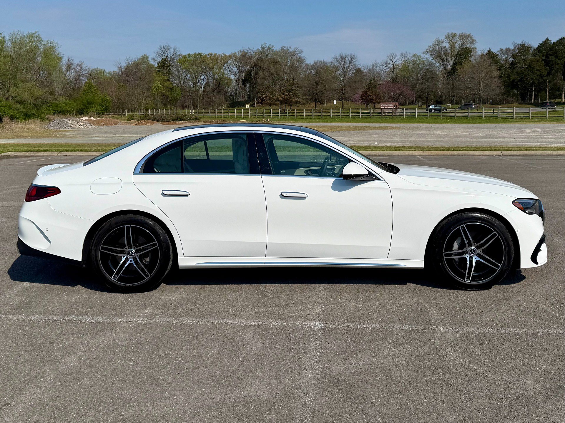 Used 2025 Mercedes-Benz E 350 Sedan image 6