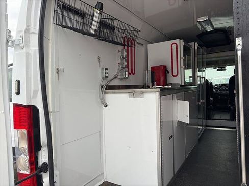 Used 2019 RAM ProMaster 3500 w/ Interior Convenience Group image 11