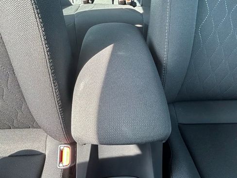 Used 2025 Toyota Corolla LE FWD image 44