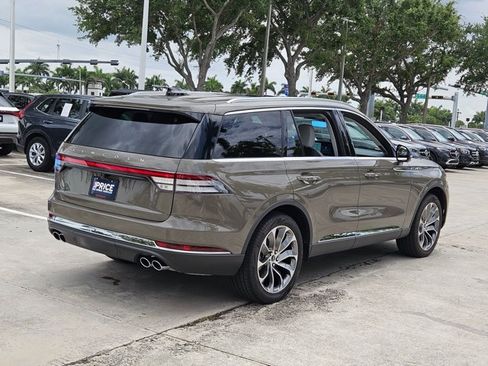 Used 2025 Lincoln Aviator Reserve AWD/4WD image 5