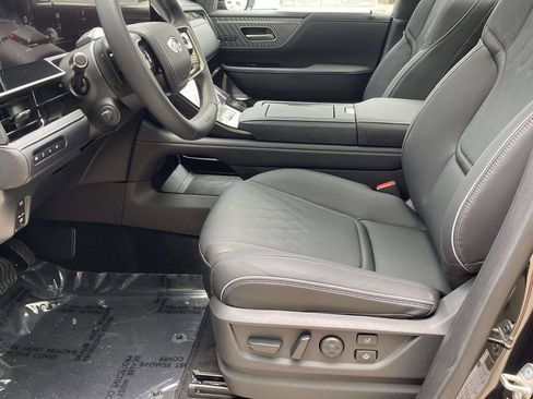 New 2026 INFINITI QX80 Autograph w/ Premium Cargo Package AWD/4WD image 13