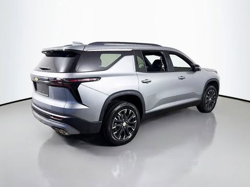 New 2026 Chevrolet Traverse LT w/ Sun and Wheel Package image 5