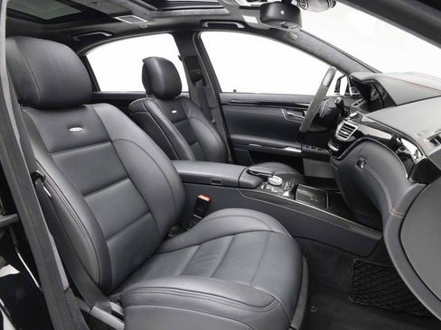 Used 2012 Mercedes-Benz S 63 AMG image 4