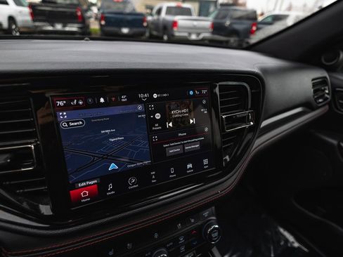 Used 2024 Dodge Durango GT image 14