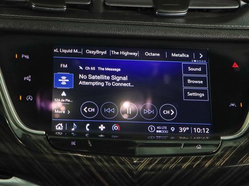 Used 2022 Cadillac XT6 Premium Luxury image 19