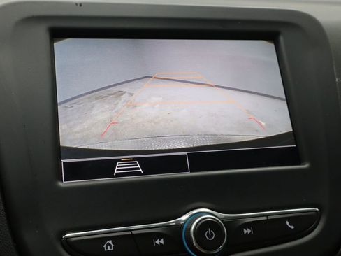 Used 2024 Chevrolet Equinox LS w/ LS Convenience Package FWD image 3