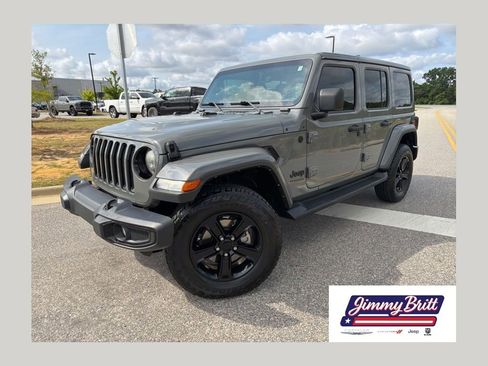 Used 2022 Jeep Wrangler Unlimited Sahara AWD/4WD image 1