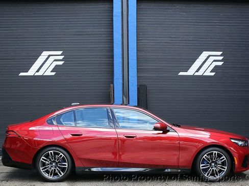 Used 2026 BMW 540i xDrive w/ Executive Package AWD/4WD image 1
