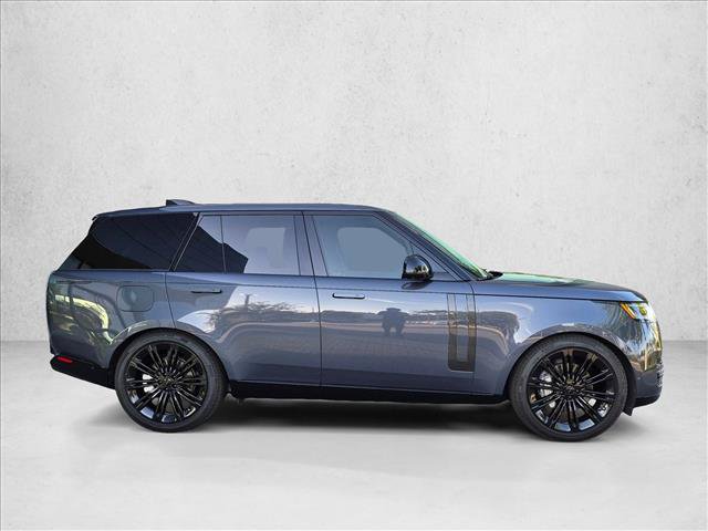 Used 2026 Land Rover Range Rover SE AWD/4WD image 4