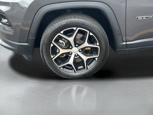 Used 2024 Jeep Compass Limited AWD/4WD image 30