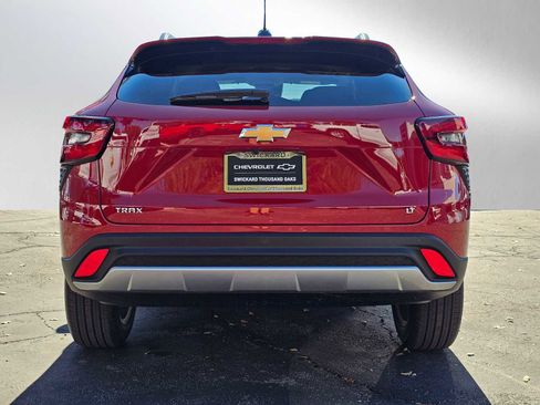 New 2026 Chevrolet Trax LT image 4