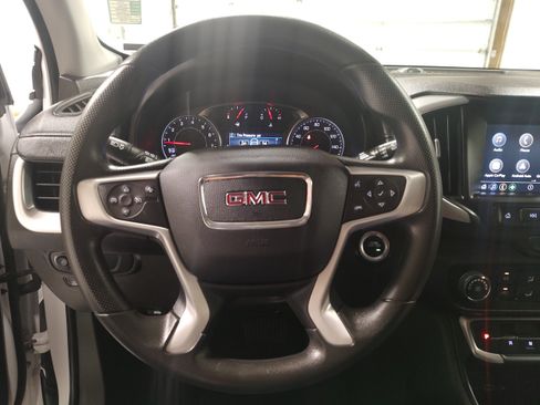 Used 2024 GMC Terrain SLE AWD/4WD image 5