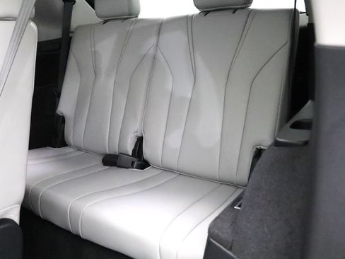 Used 2024 Acura MDX SH-AWD w/ Technology Package image 11