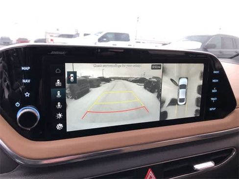 Used 2021 Hyundai Sonata Limited w/ Preferred Accessory Package image 20