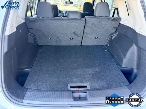 Certified 2025 Nissan Rogue S image 9