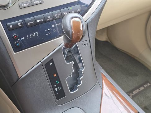 Used 2013 Lexus RX 350 FWD w/ Premium Pkg image 28