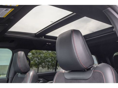 Used 2025 Ford Explorer ST w/ Sun And Sound Package AWD/4WD image 19