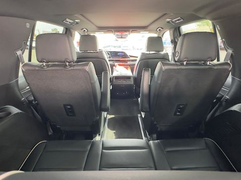 Certified 2023 Cadillac Escalade Premium Luxury w/ LPO, Radiant Package image 7