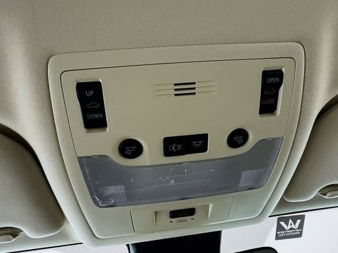 Used 2017 Lexus IS 200t w/ Navigation System Package image 21