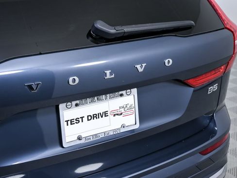 Used 2022 Volvo XC60 B5 Inscription w/ Climate Package image 39
