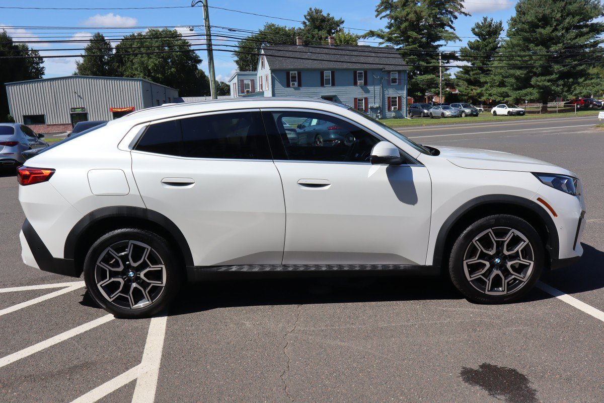Used 2026 BMW X2 xDrive28i AWD/4WD image 5