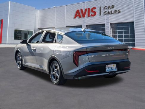 Used 2025 Kia K4 LXS image 9