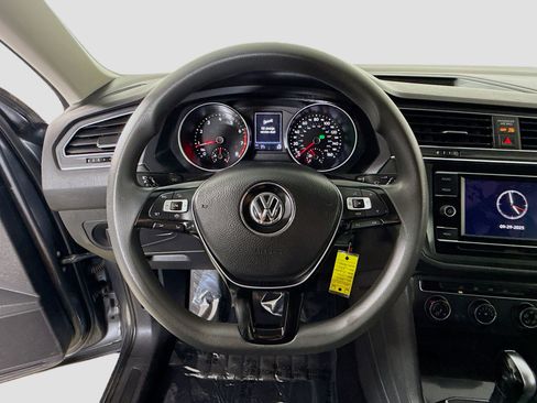 Used 2020 Volkswagen Tiguan S image 13