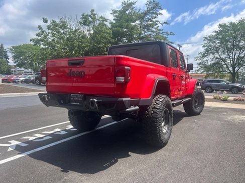 Used 2022 Jeep Gladiator Sport AWD/4WD image 7