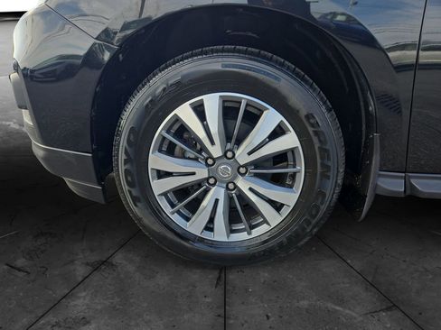 Used 2020 Nissan Pathfinder SL image 14