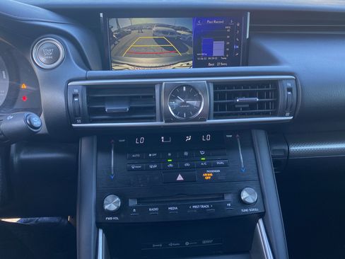 Used 2018 Lexus IS 300 image 12