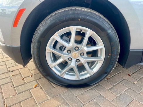 Used 2024 Chevrolet Equinox LT FWD image 7