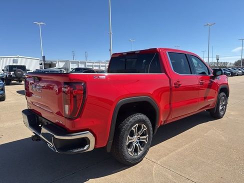 New 2026 GMC Sierra 1500 SLE AWD/4WD image 3