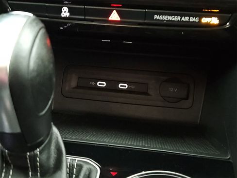 Used 2021 Volkswagen Atlas SEL image 33