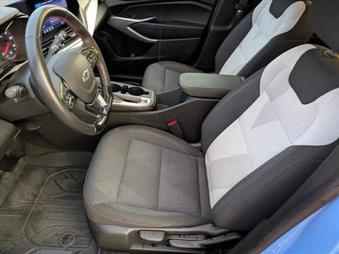 Used 2024 Chevrolet Trax RS w/ Sunroof Package image 14