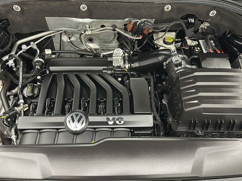 Used 2023 Volkswagen Atlas SEL R-Line AWD/4WD image 23